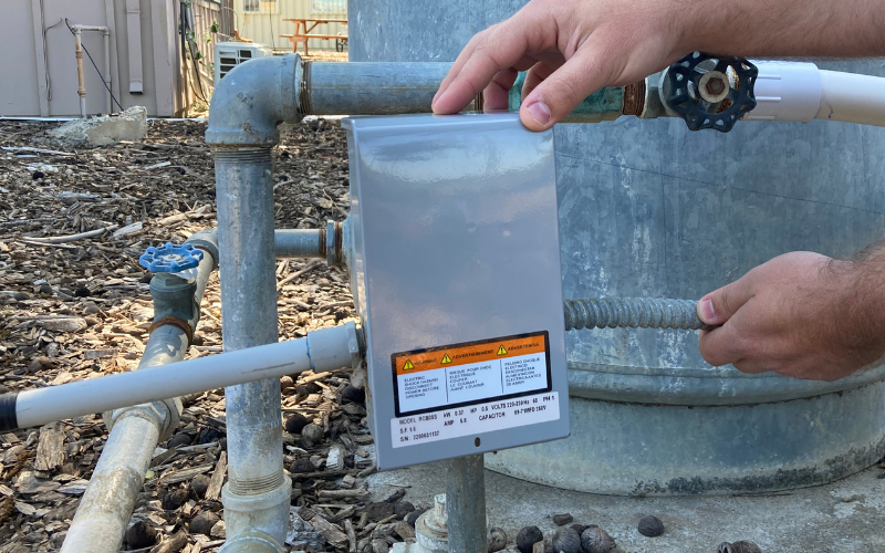 220V Submersible pump start box, control box, near well with pressure tank for rural household